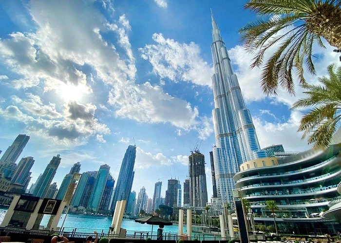 Burj Khalifa and Downtown Dubai Tour